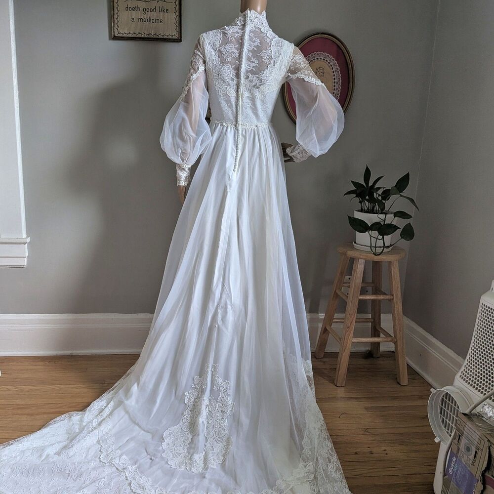 Vintage 1970s Bridallure Wedding Dress Floral Lace Gown Train Bridal Maxi Size 4 - Picture 3 of 16
